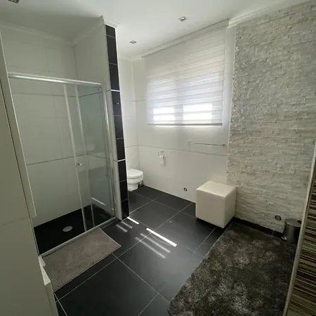 Villa Alana Ganze - Pool - Sauna - Jacuzzi 200m2