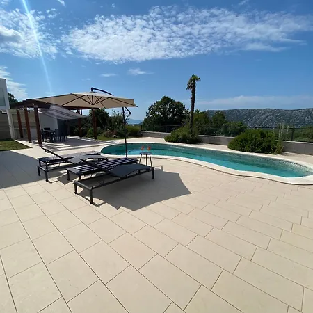 Villa Alana Ganze - Pool - Sauna - Jacuzzi 200m2 *