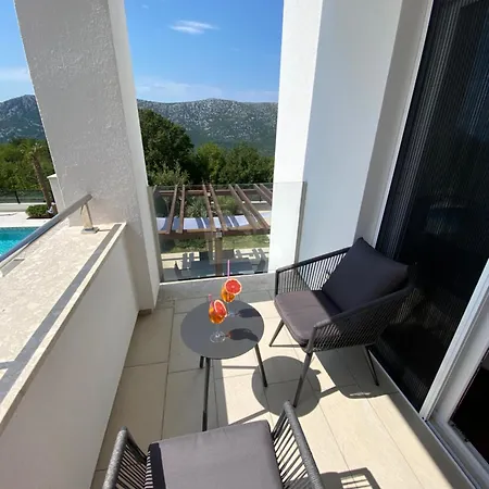 Alana Ganze - Pool - Sauna - Jacuzzi 200m2 Grižane