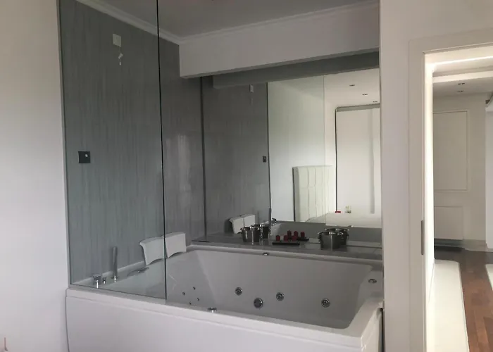 Vila Alana Ganze - Pool - Sauna - Jacuzzi 200m2