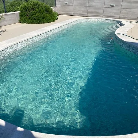 Alana Ganze - Pool - Sauna - Jacuzzi 200m2 Grižane