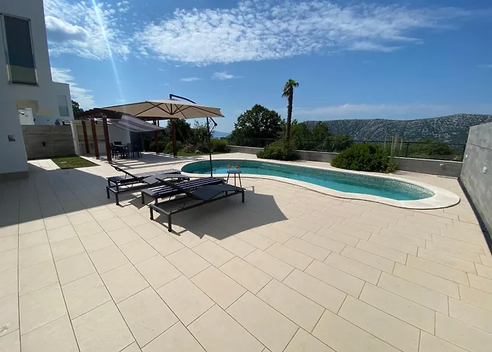 Villa Alana Ganze - Pool - Sauna - Jacuzzi 200m2 *